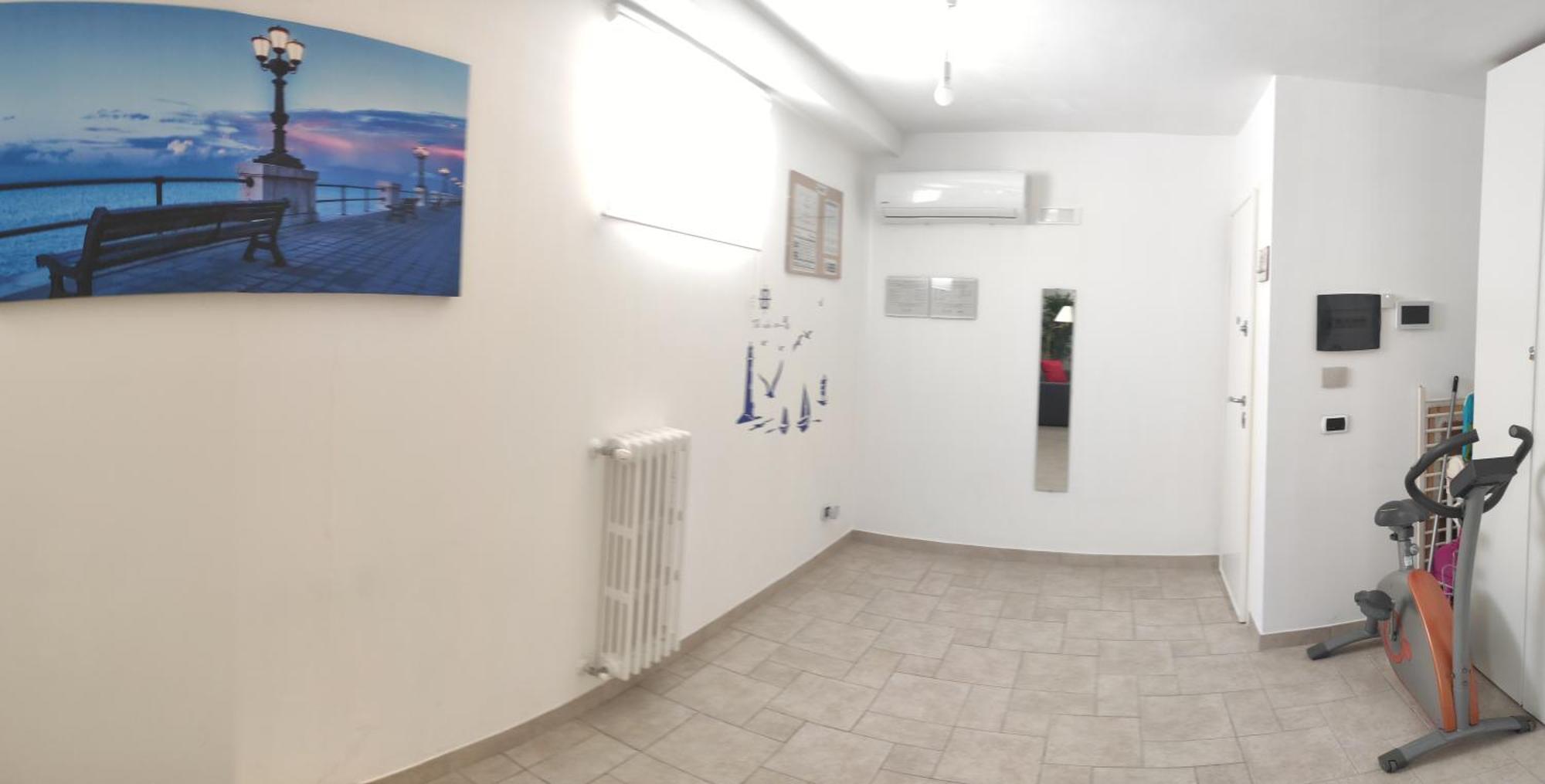 Seagull Apartments - Front And Sea View & Airport Bari Exterior foto